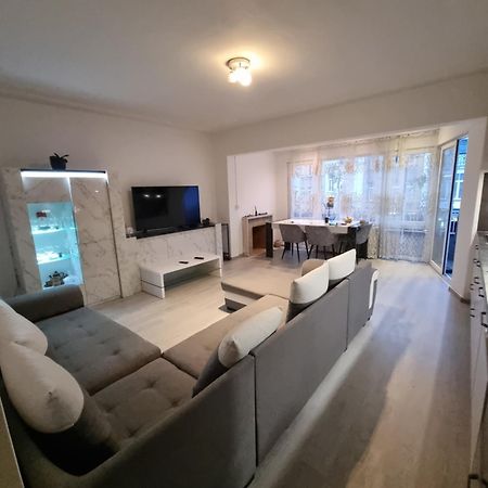 Apartchazal Bruksela Zewnętrze zdjęcie